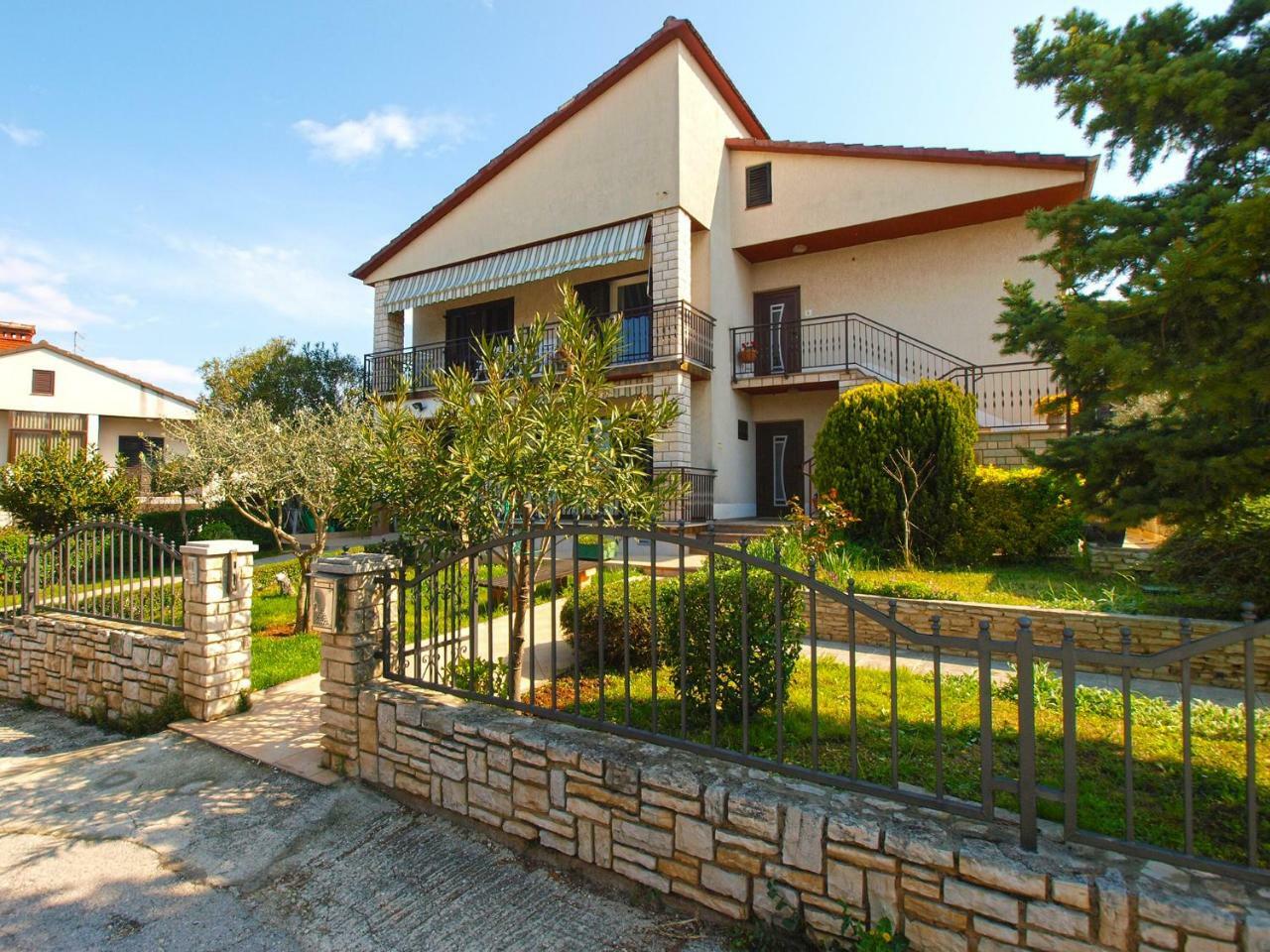 Apartment Nadia 1844 Pula Exterior foto